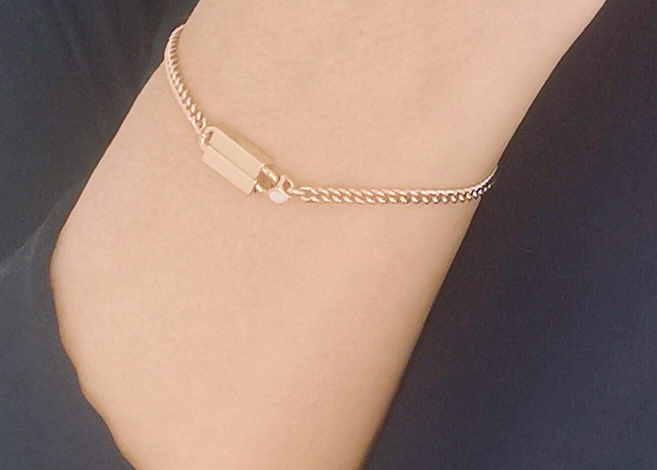 www.visiteprivee-deco.fr bracelet femme plaqué or minimaliste made in France.